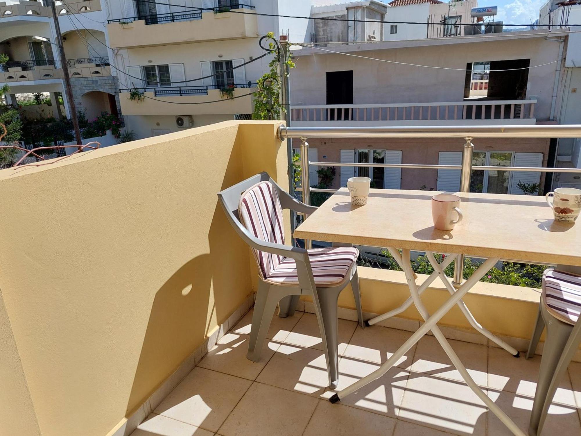 Georgia'S Family Apartment Heraklion  Екстер'єр фото